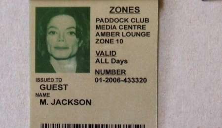 Subastan una credencial  VIP de F1 de  Michael Jackson  