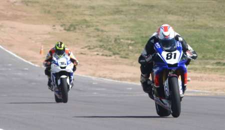 Pilotos de superbike probaron en Bahía Blanca
