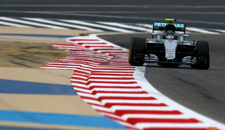 Mercedes, de noche también