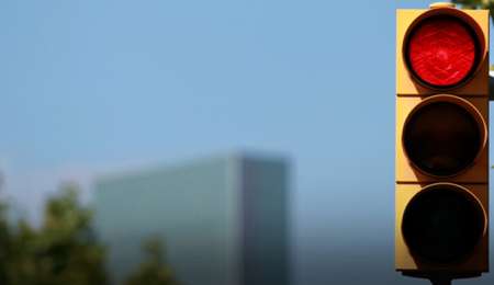 ¿Cómo funcionan los semáforos?