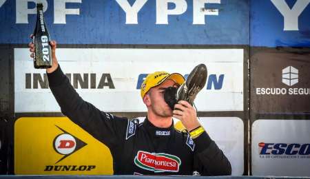 ¿Por qué los pilotos festejan así sus victorias?