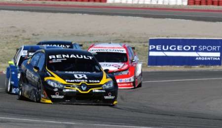 Polémico toque entre Canapino y Pernía