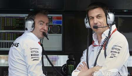 Mercedes culpa a Ferrari