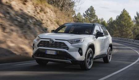 Mejoran cupos y bajan impuestos para eléctricos e híbridos