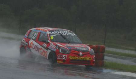 El Turismo Pista cerró el sábado con sus series