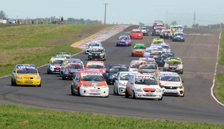 Tres para el campeonato en Clase Dos