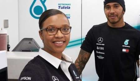 Mujer afroamericana en el podio de Austria