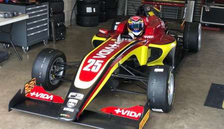 Nuevo ensayo de Nicolás Varrone en Oulton Park