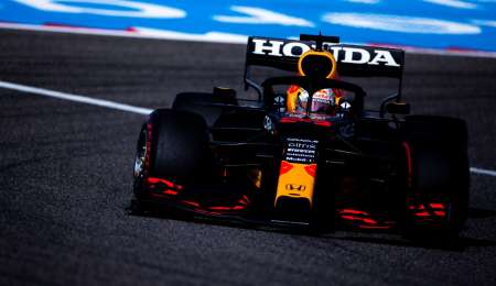 Verstappen volvió a dominar en Bahréin