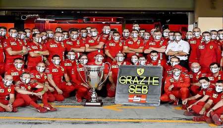 Vettel chocó en una exhibición en Milán