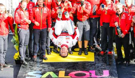 Loeb sigue haciendo historia en el WRC