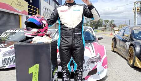 Martínez se quedo con la victoria en otra buena carrera para el "Dipy"