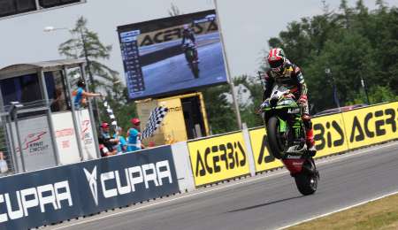 WorldSBK: Rea gana en Brno y bate récord histórico de victorias