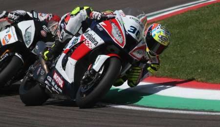 Top 10 para Tati y problemas para Iturrioz