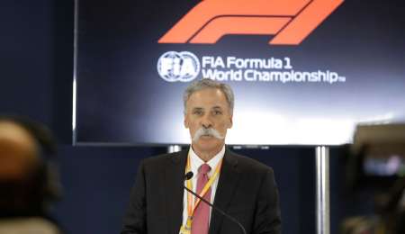 Chase Carey dona un millón de dólares