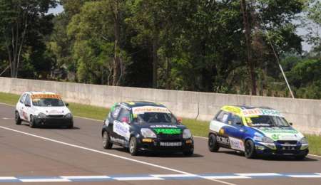Final de Foto Finish del Turismo Pista en Oberá