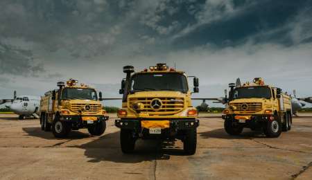 Mercedes-Benz entregó camiones Zetros a la Fuerza Aérea Argentina