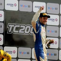 "Corro con Emmanuel Cáceres"