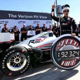 Castroneves larga en pole