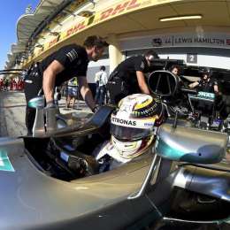 Tarjeta amarilla para Hamilton