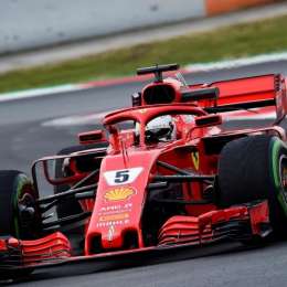 Vettel se quedó con lo mejor del día en Barcelona