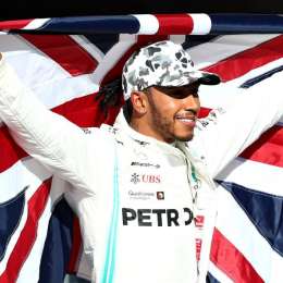 Los saludos a Lewis Hamilton tras el campeonato 