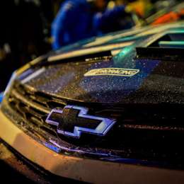 Canapino con otro auto en los 200Km