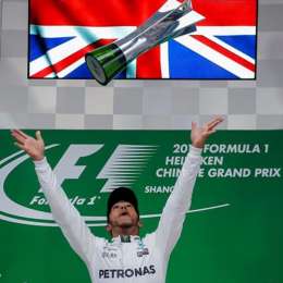 Hamilton vuelve a ganar