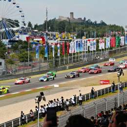 Toyota y Súper TC2000: “Misión Argentina” en Nürburgring