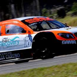 Acosta se llevó la pole en su debut