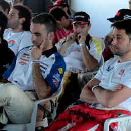 El ambiente teceísta, indignado