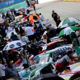 El apoyo de los pilotos a Mangoni y Nolesi