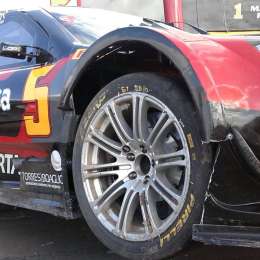 Con el pie izquierdo