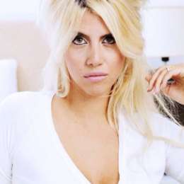Wanda Nara se filmó mientras manejaba 