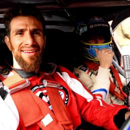 Ponzio y Scocco se dieron el lujo de manejar un TC