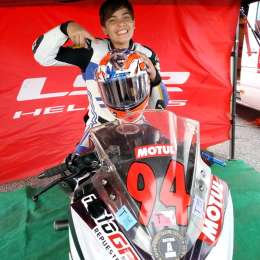 Tiene 14 años y anda a más 250 kilómetros por hora