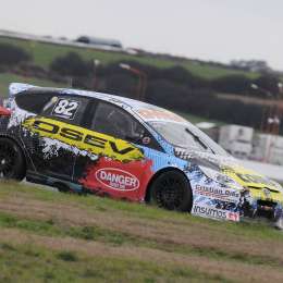 Lambiris va por la tercera pole 