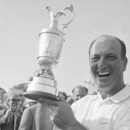 De Vicenzo junto Fangio, Froilán y los Gálvez