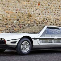 El Lamborghini con puertas de cristal