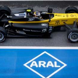 Mala fortuna para Fenestraz en las carreras del domingo