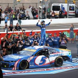 Kyle Larson, imbatible campeón