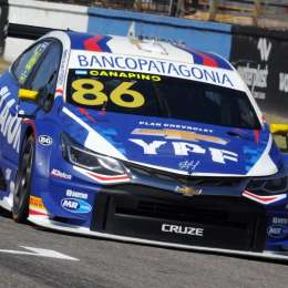 Canapino hizo la pole y sueña con el título