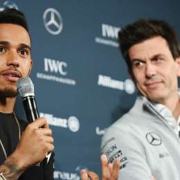 Wolff y Hamilton no irán a la entrega de premios