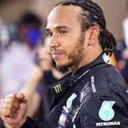 Wolff: "me gustaría que Hamilton siga corriendo"