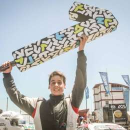 Agustín ganó y lo recibió el intendente