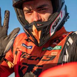 Petrucci se aleja de KTM