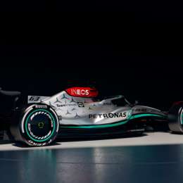 Mercedes presentó la nueva "Flecha de Plata"