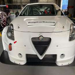 Los Alfa Romeo salen a pista