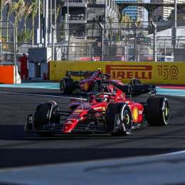 Leclerc ganó el primer ensayo en Arabia Saudita