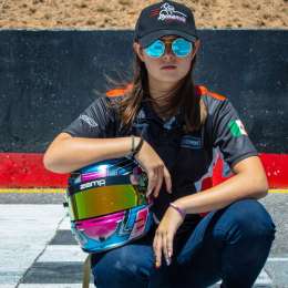 Histórico: ella tiene 13 años y debuta en automovilismo